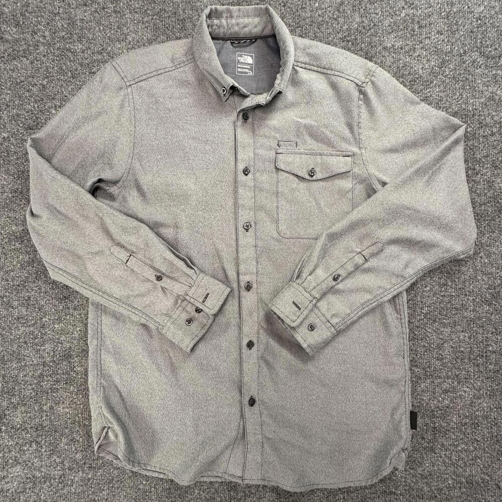 The North Face Mens Gray Button Up Long Sleeve Shirt Large Polyester Nylon 299